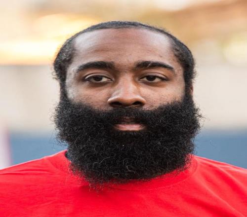 本地足球队,瞄准远程突,精准射门锁,NG体育官网,NG,SPORTS,NG体育中国官网,NG,Sports体育平台,NG体育服务