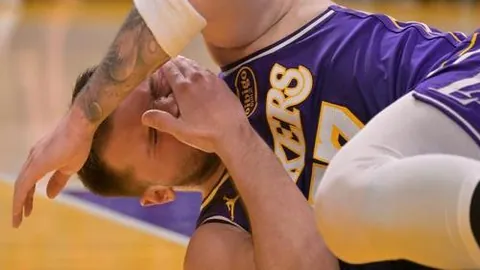 地铁公交严打犯罪成效斐然：警方侦破案件逾3600起，重拳打击流氓猥亵和隐私侵犯行为