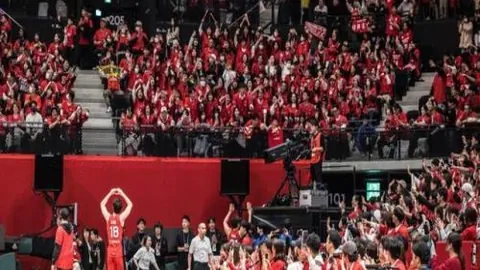 特维斯独揽申花训练权，波耶特难掌球队大局