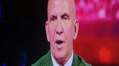 解码阿森纳上树奇谈：探寻网络迷因的起源