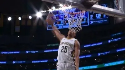 川超球员暴力行为被足协禁赛5年：飞踹加拳击裁判